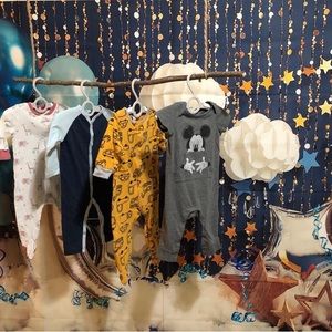 8 Beautiful Pajamas for children size 06 - 09 months (BOYSP06-09/A001-8P)